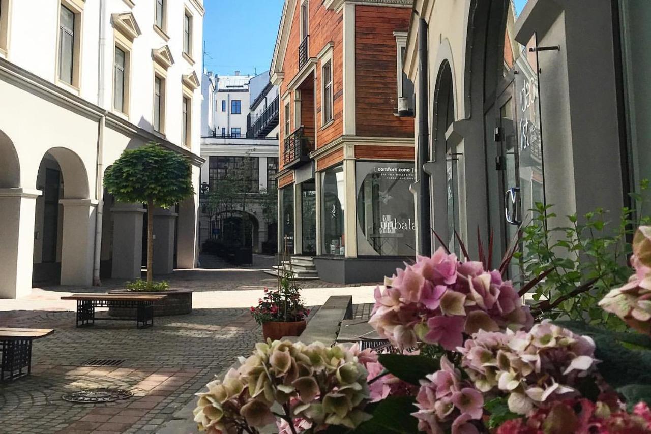 Apartamento Dzirnavu 92 Studio Riga Exterior foto
